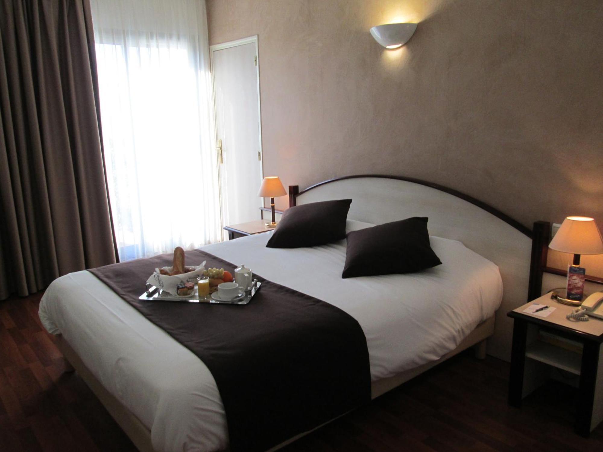 Hotel Ariane Istres Eksteriør billede