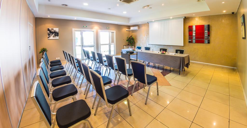 Hotel Ariane Istres Eksteriør billede