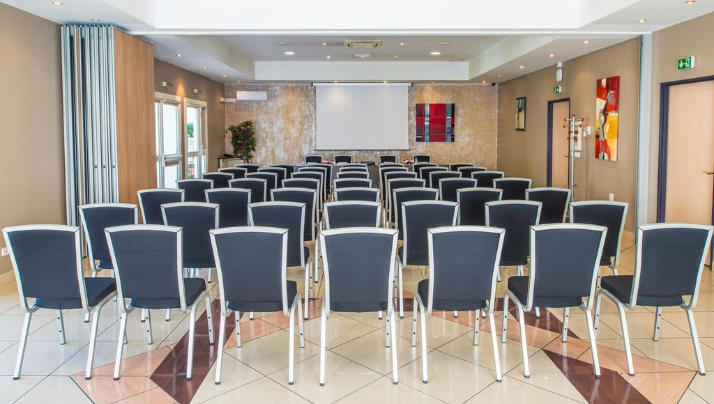 Hotel Ariane Istres Eksteriør billede